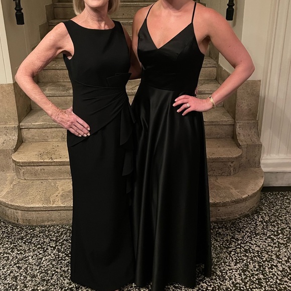 David’s Bridal Bridesmaid Dress in Black - Picture 6 of 8